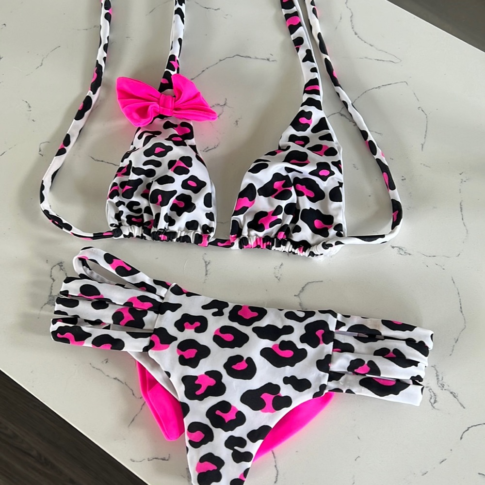 leopard bikini